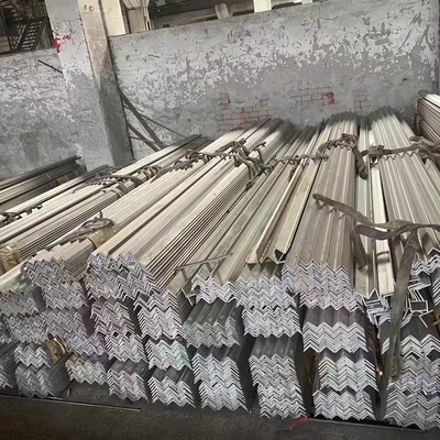 40x40x3mm ASTM A276 TP304 동일하고 불평등한 스테인리스 스틸 각도 막대 SS304 각도 막대 18%Cr 8%Ni