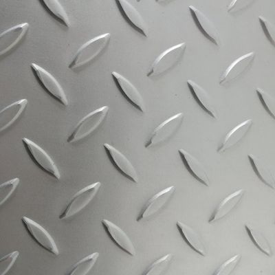 녹슬지 않는 304 바스트랩프 줄무늬강판 5 밀리미터 Astm A793 굴려진 바닥면